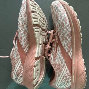 Brooks Ghost Athletic Shoes in Pink and White